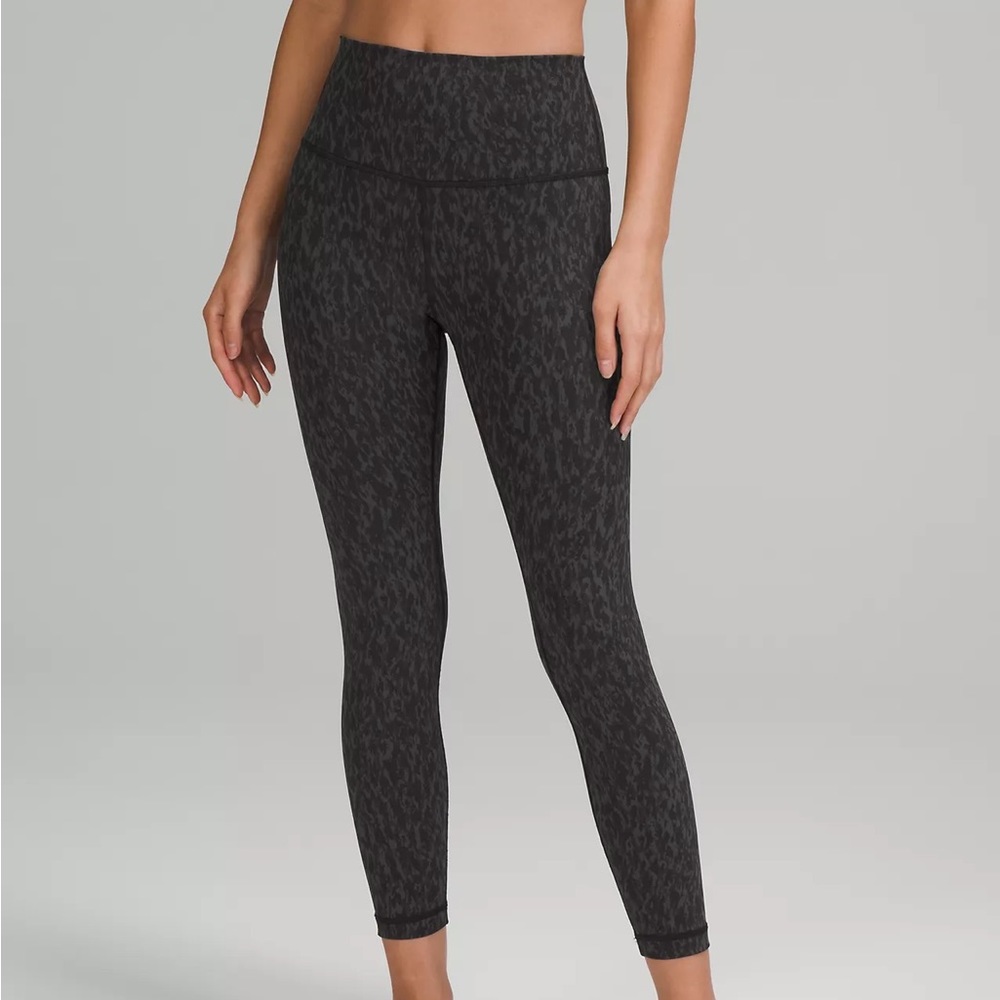 Lululemon Wunder Under High-Rise Tight 25" - Women’s Size 6 - New With Tag (NWT)